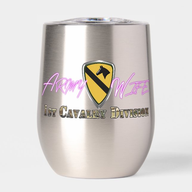 1ère épouse de l'armée de la division de cavalerie (Avant)