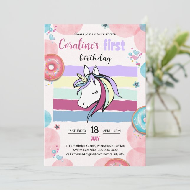 1ère invitation d'anniversaire avec la licorne mig (Debout devant)