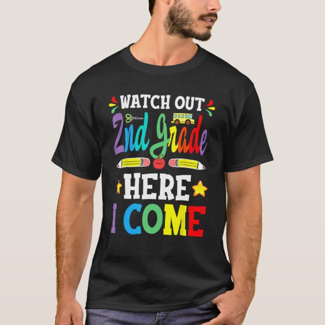 1st Grade Graduation 2023 Watch Out 2nd Grade Here T-Shirt (Vorderseite)