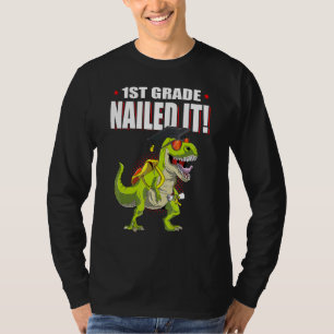 1te Grade nails It Rex Dinosaurier Abschluss Kids T-Shirt