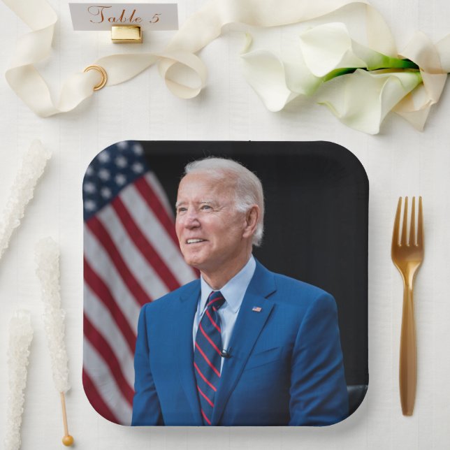 2021 Joe Biden US-Präsident Portrait Pappteller (Hochzeit)