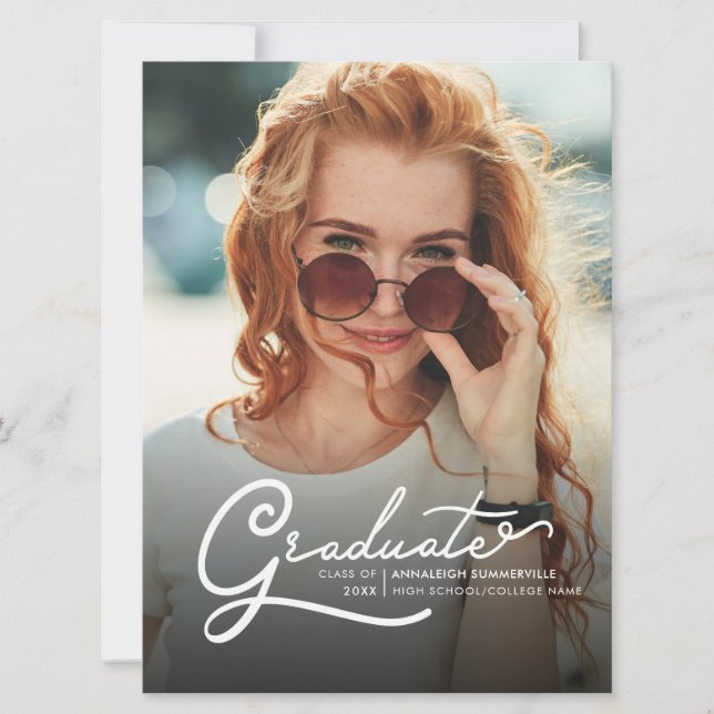 2022 Grad Foto Senior Script Graduation Party Einladung (Vorderseite)
