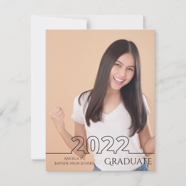 2022 Graduate Trendy Full Foto Moderner Abschluss Ankündigung (Vorderseite)
