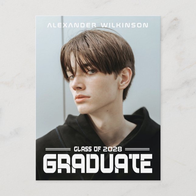 2022 Modernes Schwarz-weißes Drehbuch Foto Grad Ankündigungspostkarte (Vorderseite)