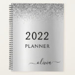 2022 Silver Black Glitzer Girly Monogram Planer<br><div class="desc">2022 Silver and Black Imitats Sparkle Glitzer Monogram Name und Initial Metallic Stainless Steel Spiral Notebook Hochzeitskalender Planer. Das macht den perfekten 16 Geburtstag,  Hochzeit,  Brautparty,  Jubiläum,  Babydusche oder Junggeselinnen-Abschied Geschenk für jemanden,  der Lieben glamourösen Luxus und schicke Stile.</div>