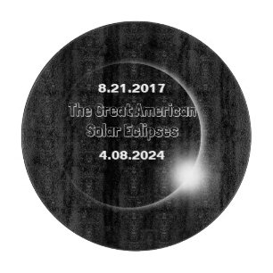 2024 & 2017 doppelt datierte Sonnenfinsternis Schneidebrett