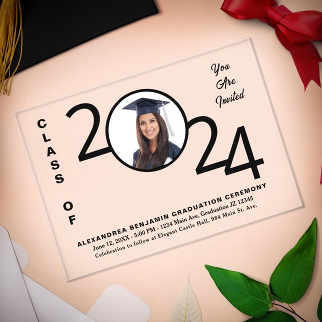 2024 Class Abschluss Zeremonie Graduate Foto Acryleinladungen (2024 Class Graduation Ceremony Graduate Photo Acrylic Invitations to send to your family and friends)