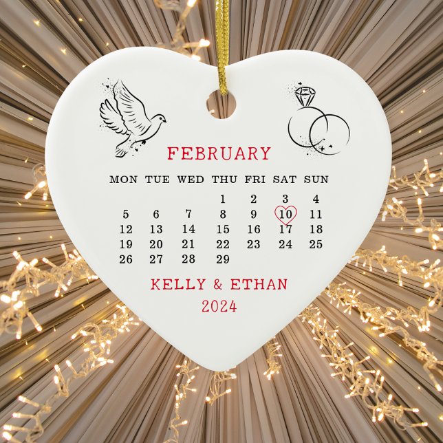2024 Hochzeitdatum Herzkalender Verheiratet Keramik Ornament (Von Creator hochgeladen)