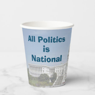 2024 ist die gesamte Politik national Pappbecher