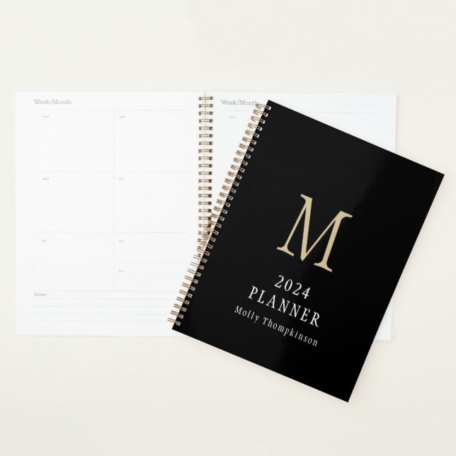 2024 Monogramme simple Nom initial Black Planner (Devant avec enveloppe)