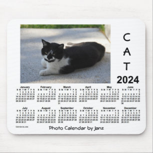2024 Sassy Cat Foto Calendar von Janz Mousepad