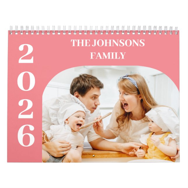 2025 Einfache, moderne 14-Fotos-Familie Kalender (Titelbild)