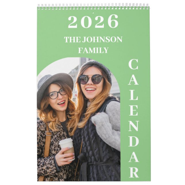 2025 Einfache, moderne 14-Fotos-Familie Kalender (Titelbild)
