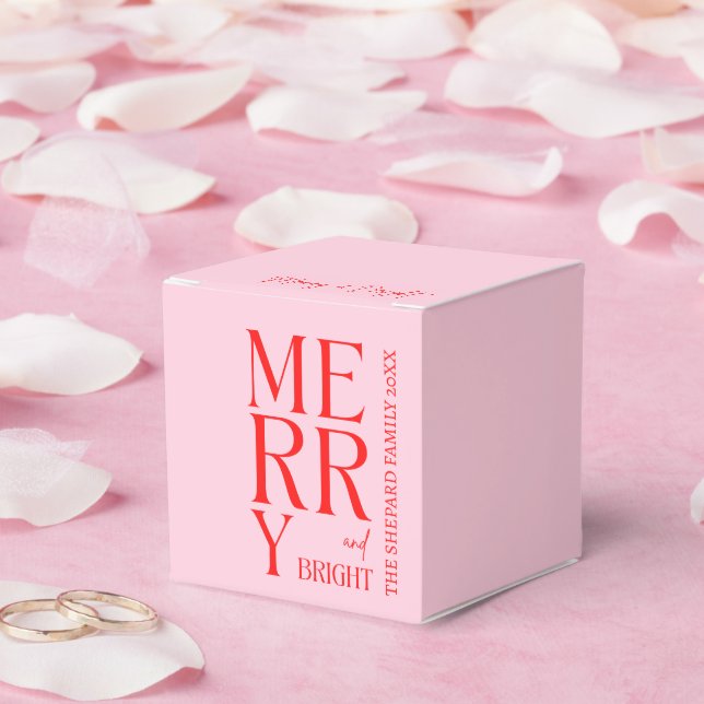 2025 Modern Merry and Bright Red Pink Christmas Geschenkschachtel (Hochzeit)