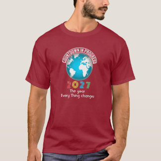 2027 Jedes Jahr ändert sich der T - Shirt