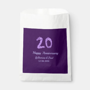 20. Happy Jubiläum Pärchenname Datum lila Geschenktütchen