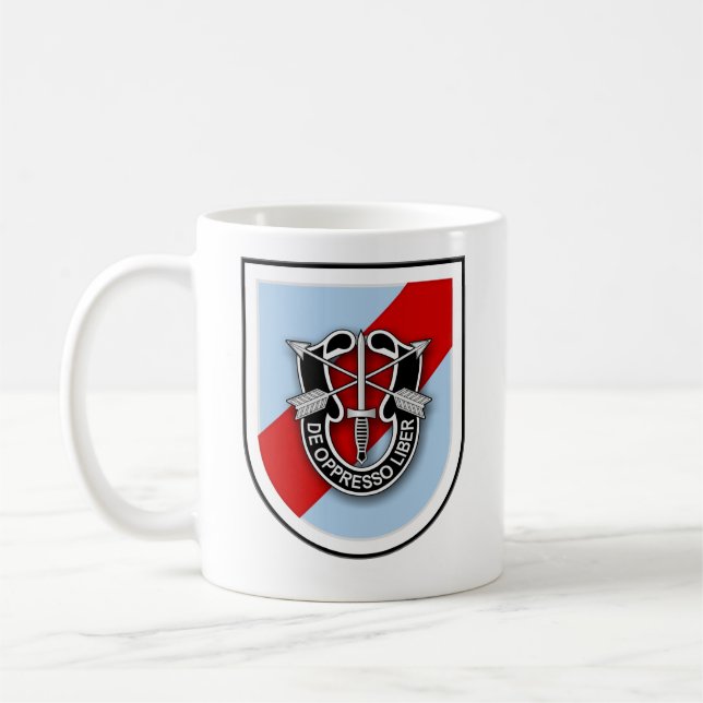 20. Spezielle Kraft-Gruppe - im Flugzeug 1 Kaffeetasse (Links)