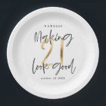 21 Aussehen gut Gold Geburtstagsparty Pappteller<br><div class="desc">21 Aussehen gut Gold-Effekt Geburtstagsparty-Teller. Modernes grafisches Party-Design.</div>
