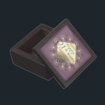 21. Hochzeitstag Geschenkboxen Brass Iolite Kiste<br><div class="desc">Sie suchen das richtige,  21. Jubiläumsgeschenk für Ihre Liebe?! Ich habe diese magnetischen Geschenkboxen mit "mutiger Eleganz" im Hinterkopf entworfen,  und die klassischen Messing- und Iolithbilder zusammen mit Ihrem Text sorgen für ein regales und passendes Design für Ihren besonderen Tag!</div>