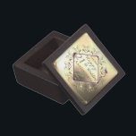 21. Hochzeitstag Kiste<br><div class="desc">Sie suchen das richtige, 21. Jubiläumsgeschenk für Ihre Liebe?! Ich habe diese magnetischen Geschenkboxen mit "mutiger Eleganz" im Hinterkopf entworfen, und die klassischen Messing- und Iolithbilder zusammen mit Ihrem Text sorgen für ein regales und passendes Design für Ihren besonderen Tag!</div>