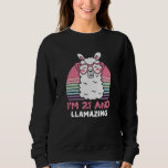 21-jähriges Tageslicht am 21. Geburtstag Lama Sweatshirt<br><div class="desc">Retro Vintage Geschenkidee für einen Lässigen und trendigen Look,  der perfekt auf Shorts,  Leggings oder Jeans abgestimmt ist. Humorer lustiger Spaß Geburtstagsgeschenke Outfit für Familienmitglied,  liebte einen oder sich selbst. Matches sind eine Menge Kleidung. HEUTE GEHEN SIE!</div>