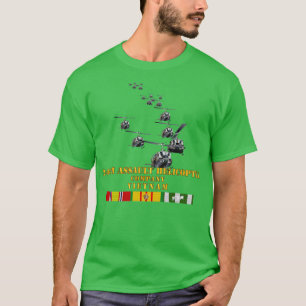 240. Sturmhubschrauber mit Vietnam Serv T-Shirt