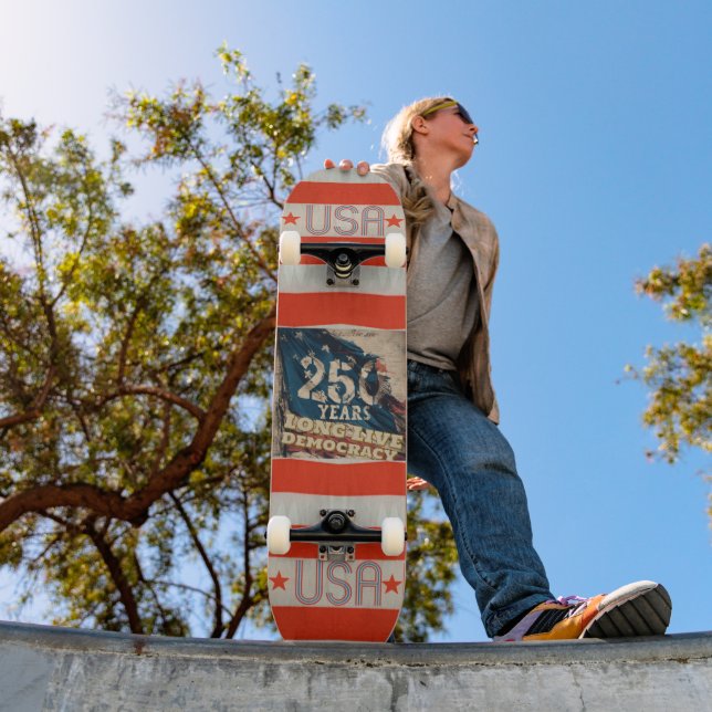 250 Ans Skateboard (Extérieur 1)