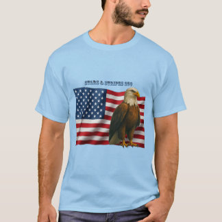 250-Jahres-amerikanische Flagge mit einem Weißkopf T-Shirt