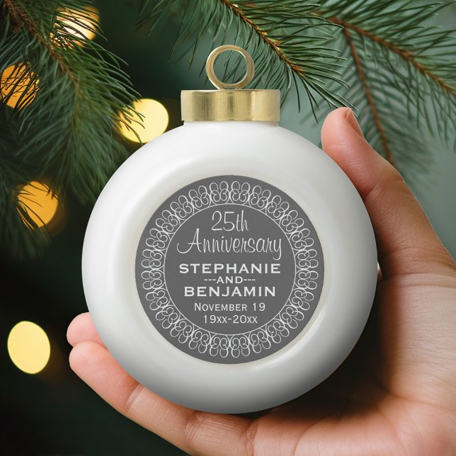 25. Hochzeitstag Personalisiert Keramik Kugel-Ornament (Personalized Wedding Anniversary Ornament)