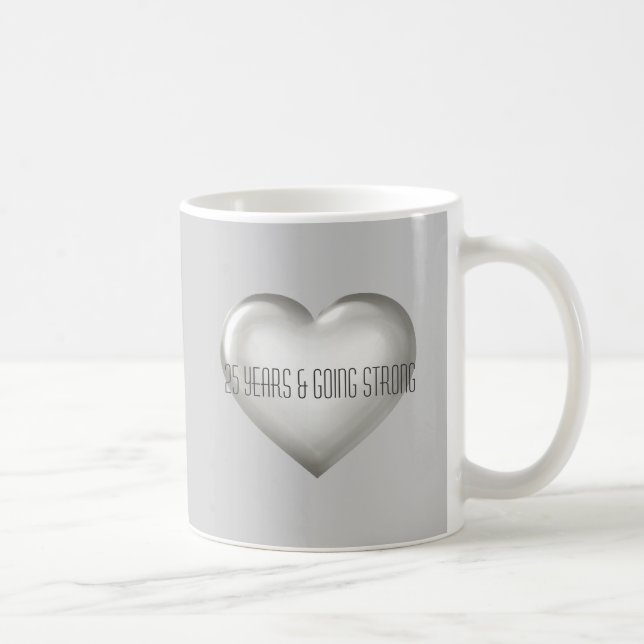 25 Jahre und ein starkes Jahr des Silberherzens Kaffeetasse (Rechts)