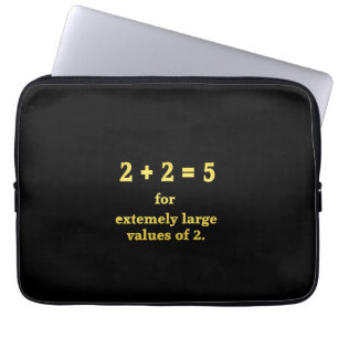 2 + 2 = 5 Lustiger Mathe-Witz Laptopschutzhülle
