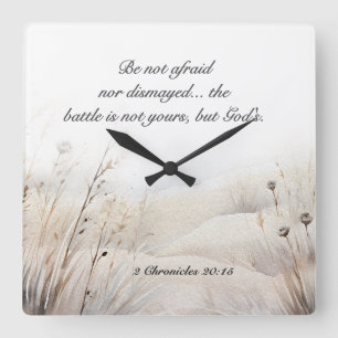 2 Chroniken 20:15 Die Schlacht ist Gottes Bibelver Quadratische Wanduhr