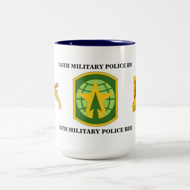 2 Couleurs 716TH TASSE de BATAILLON de POLICE MILITAIRE (Centre)