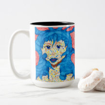Beauté dans la tasse bleue