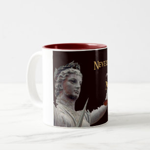2 Couleurs Néanmoins, elle a persisté tasse de justice