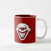 Tasse de café de clown maléfique