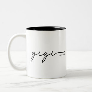 2 Couleurs Tasse Gigi Est 20XX – Cadeau personnalisé pour gra