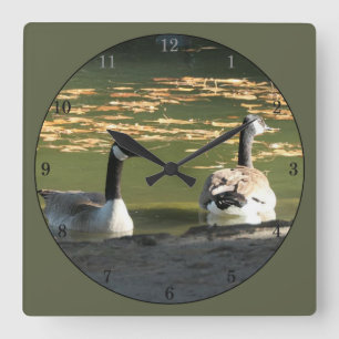 2 Ducks Swimming Quadratische Wanduhr
