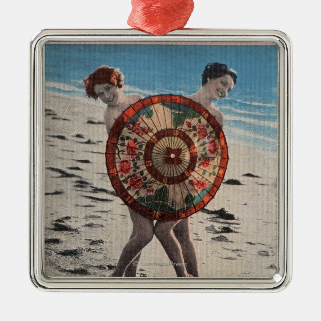 2 ein Sonnenbad nehmende Frauen u. asiatischer Silbernes Ornament (Vorne)