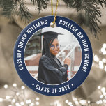 2 Foto Abschluss Elegante Moderne Marine Blau Weiß Keramik Ornament<br><div class="desc">Erinnern Sie sich an den Erfolg des Absolventen mit einem eleganten marineblau-weißen Brauch zwei Foto rund Abschluss Weihnachtsschmuck. Bilder und Text sind einfach zu verändern und können auf Vorder- und Rückseite unterschiedlich sein. (IMAGE & TEXT DESIGN TIPS: 1) Um die Position der Formulierung anzupassen, fügen Sie Leerzeichen am Anfang oder...</div>