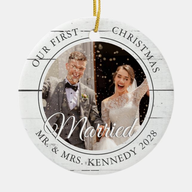 2 Foto Erstes Weihnachtsweiße Verheiratetes Holz Keramik Ornament (Vorne)