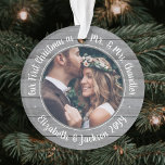 2 Foto Mr. & Mrs. 1. Christmas Gray Imitate Wood Ornament<br><div class="desc">Feiern Sie einen fröhlichen 1. Urlaub als verheiratetes Paar mit einem maßgeschneiderten 2-Foto "Unser erstes Weihnachtsfest als Mr. & Mrs." runde graue Imitate aus Acrylschmuck. Alle Texte und Bilder auf dieser Vorlage sind einfach zu personalisieren und können auf Vorder- und Rückseite unterschiedlich oder gleich sein. (IMAGE & TEXT DESIGN TIPS:...</div>
