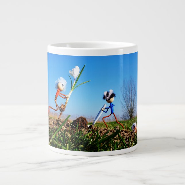 2 Fubby's die een bol krokus planten. Jumbo-Tasse (Vorderseite)