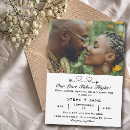 2 Hearts Arrow Modern Romantic Travel Love Wedding Einladung