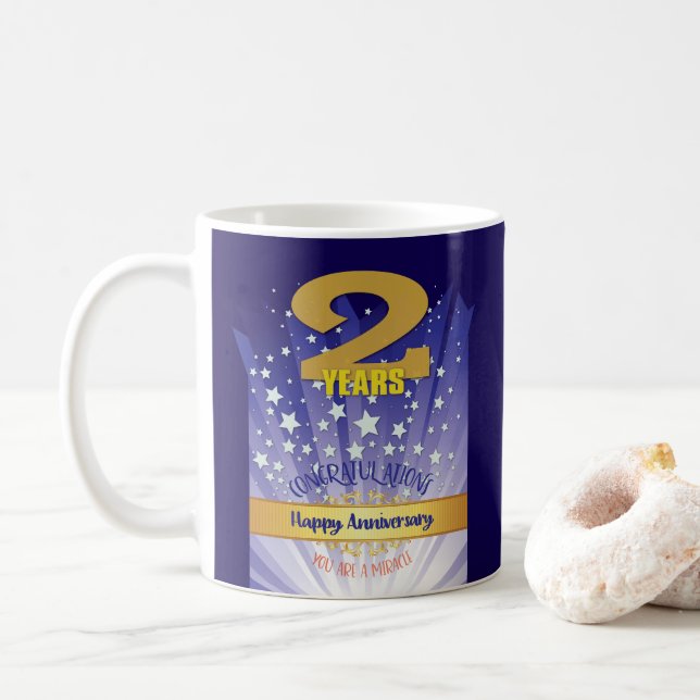 2 Jahre Erholung CUSTOM Jahrestag kühne Zahl Kaffeetasse (Mit Donut)