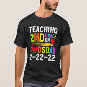 2. Klasse am 2./22./22. T-Shirt