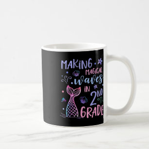 2. Klasse für Mädchen Niedliche Meerjungfrau zurüc Kaffeetasse