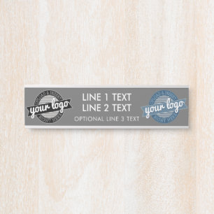 2 Logos mit 3 Zeilen Text Türschild