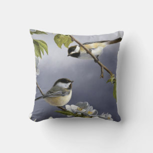 2 Niedliche kleine Vögel in einem Baum Kissen