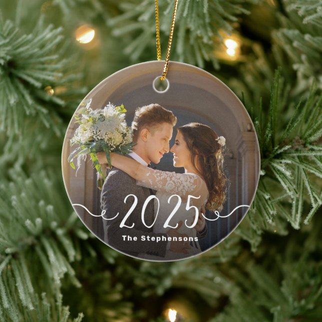 2-seitiges 2025 Elegantes Schrift-Overlay Doppel-F Keramik Ornament (Baum)
